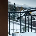 Karkonoskie Widoki 아파트호텔 3*