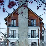 Karkonoskie Widoki 아파트호텔 3*