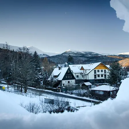 Aparthotel Karkonoskie Widoki 3*